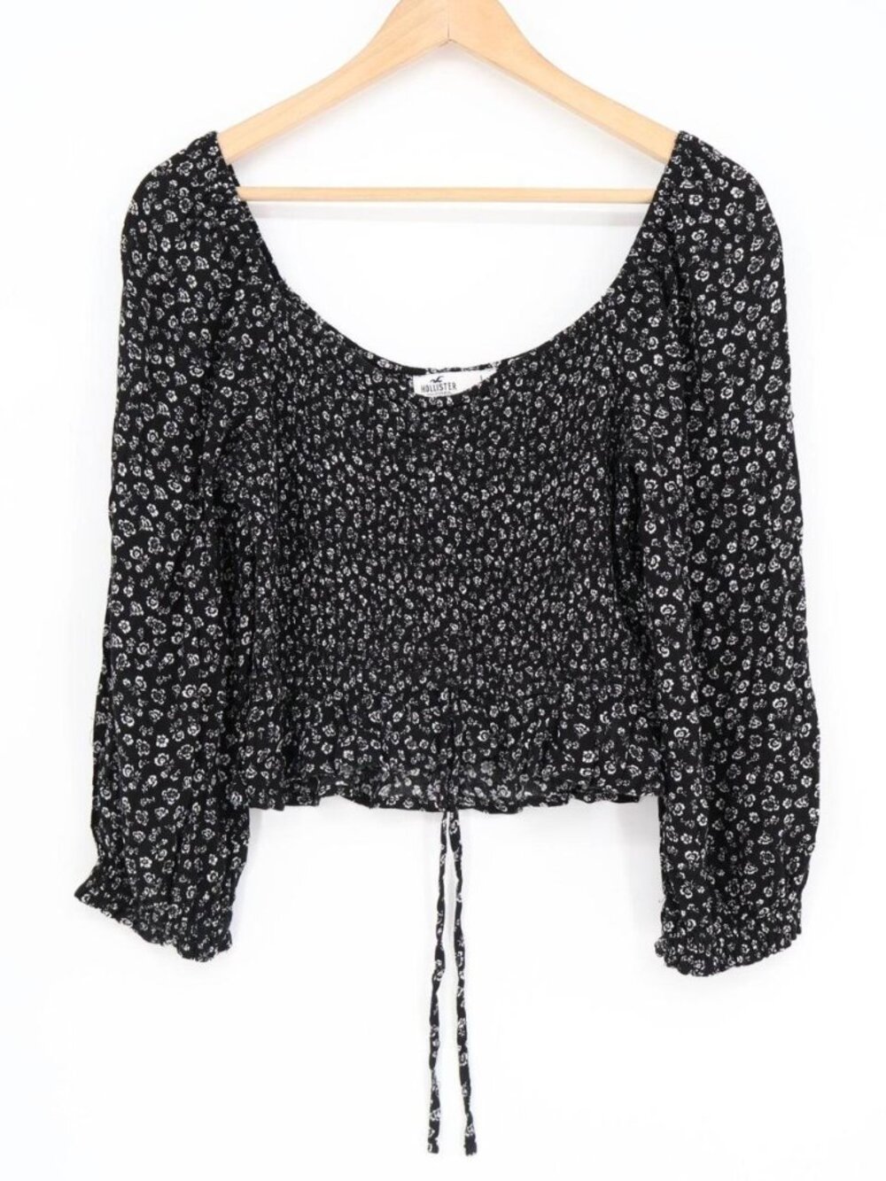Hollister Women's Floral Top, Size M.